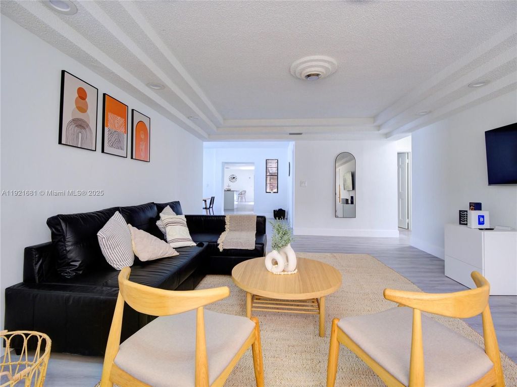 Luxury House for sale in Hollywood, 737 404 €, Photo 7