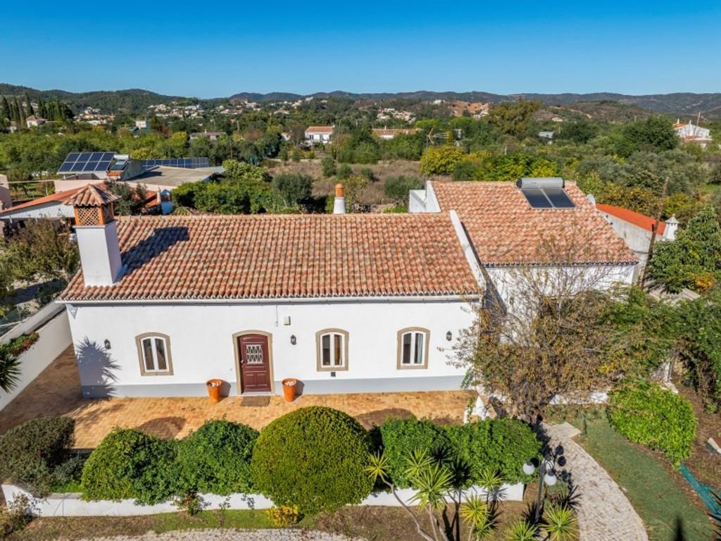 Luxury House for sale in São Brás de Alportel, 850 000 €, Photo 1
