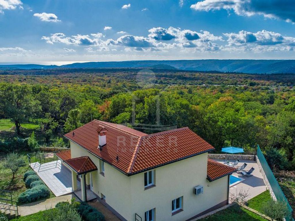 Maison de luxe à vendre à Labin, 470 000 €, Photo 1