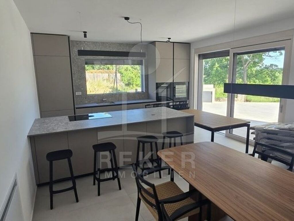 Maison de luxe à vendre à Porec, 740 000 €, Photo 7