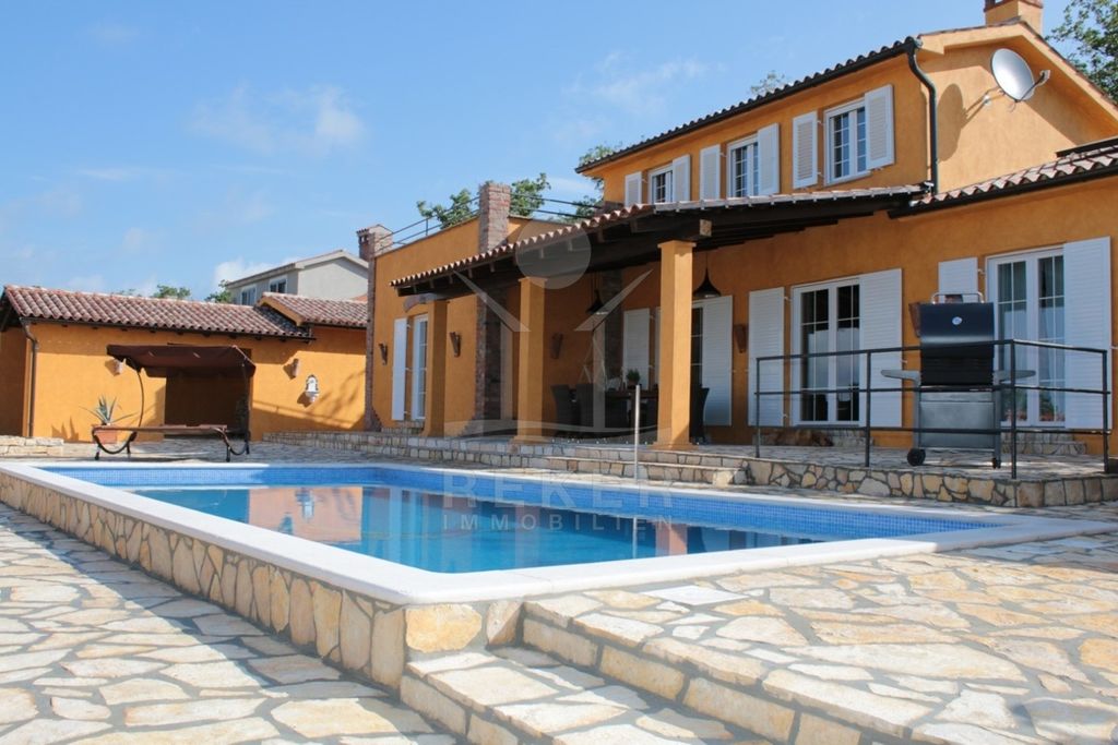 Maison de luxe à vendre à Labin, 569 000 €, Photo 1