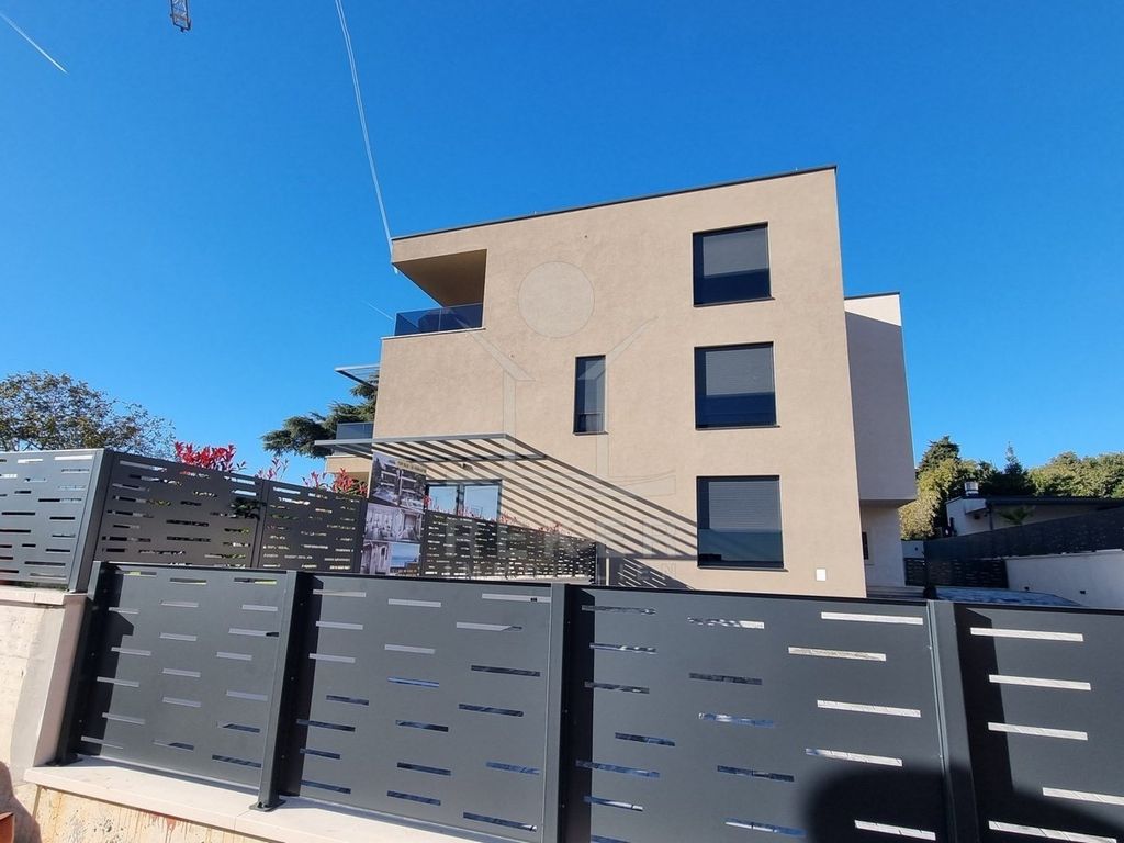 Appartement de luxe à vendre à Tar, 415 000 €, Photo 2