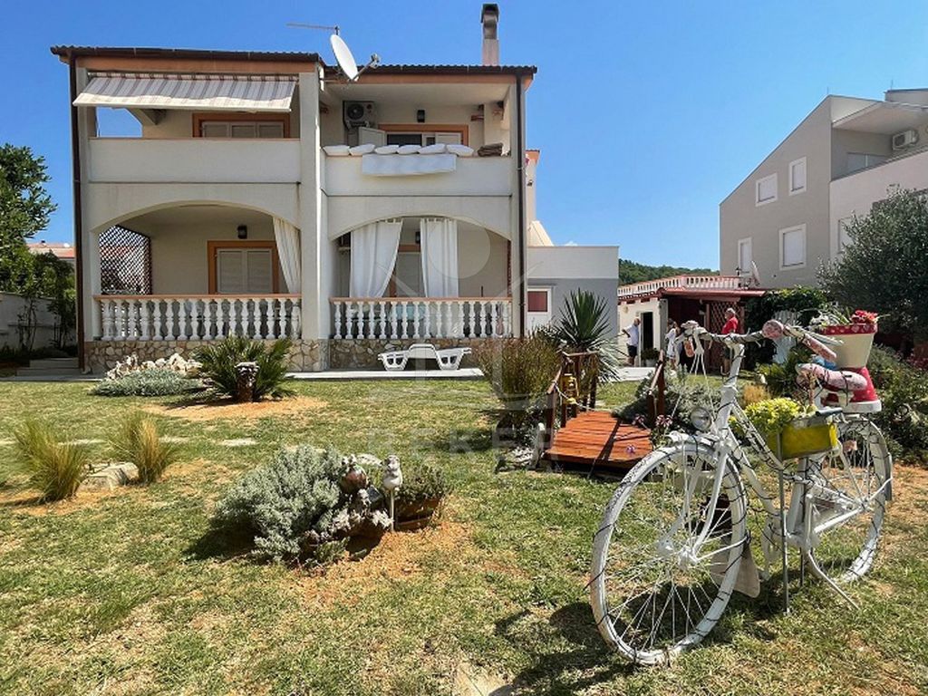 Maison de luxe à vendre à Stara Novalja, 475 000 €, Photo 2