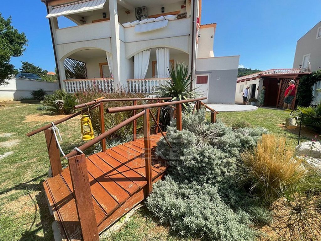 Maison de luxe à vendre à Stara Novalja, 475 000 €, Photo 3