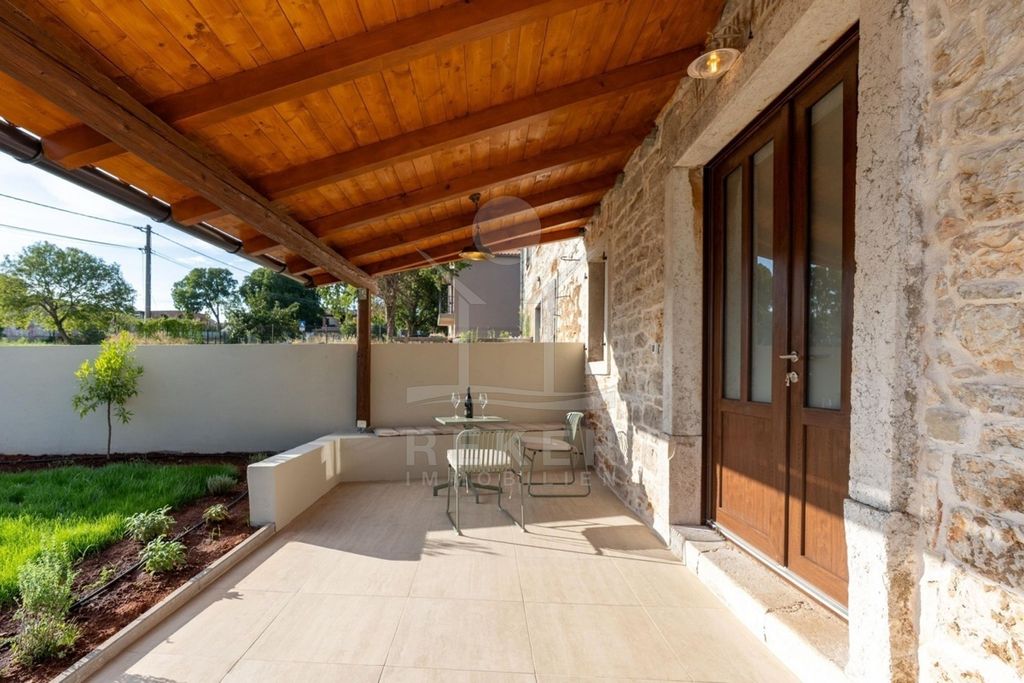 Maison de luxe à vendre à Kaštelir, 585 000 €, Photo 3