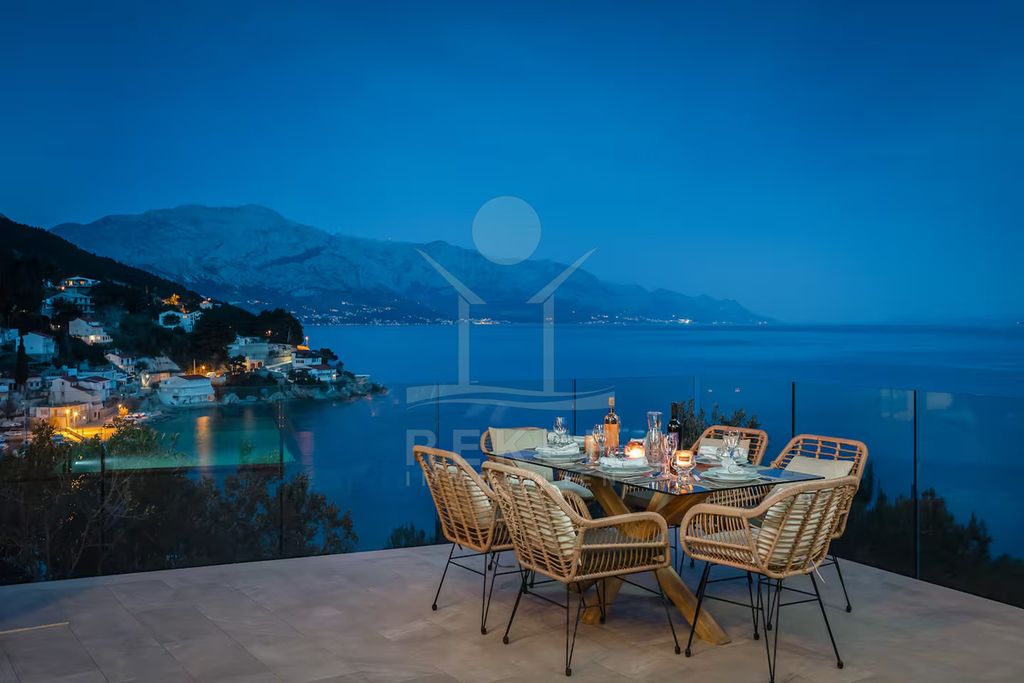 Maison de luxe à vendre à Omiš, 2 150 000 €, Photo 3