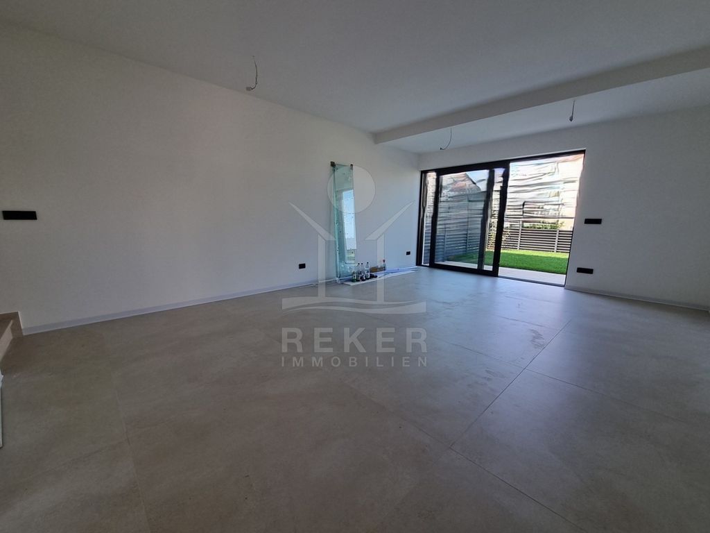 Maison de luxe à vendre à Porec, 505 000 €, Photo 4