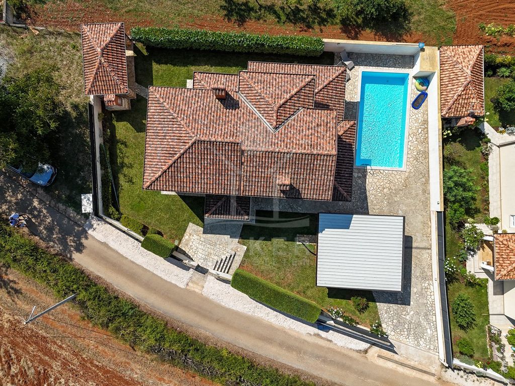 Maison de luxe à vendre à Vižinada, 420 000 €, Photo 4