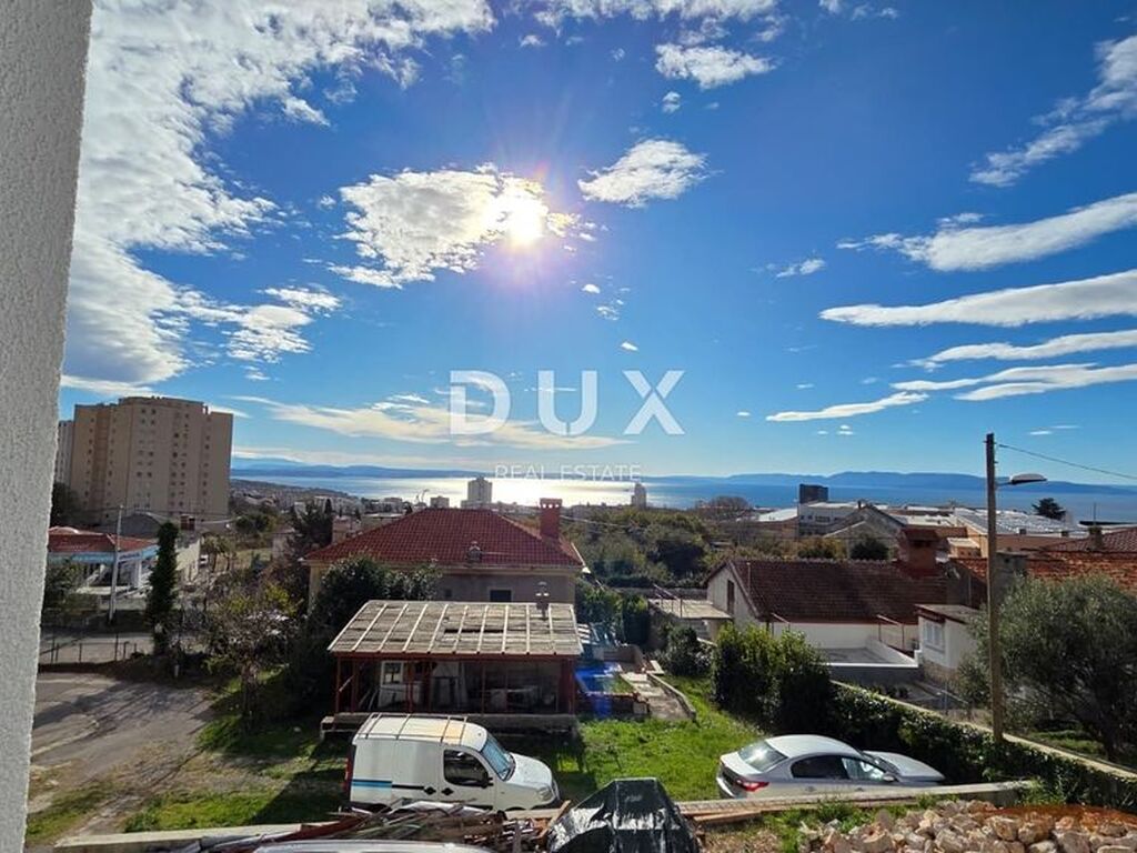 Maison de luxe à vendre à Rijeka, 495 000 €, Photo 1