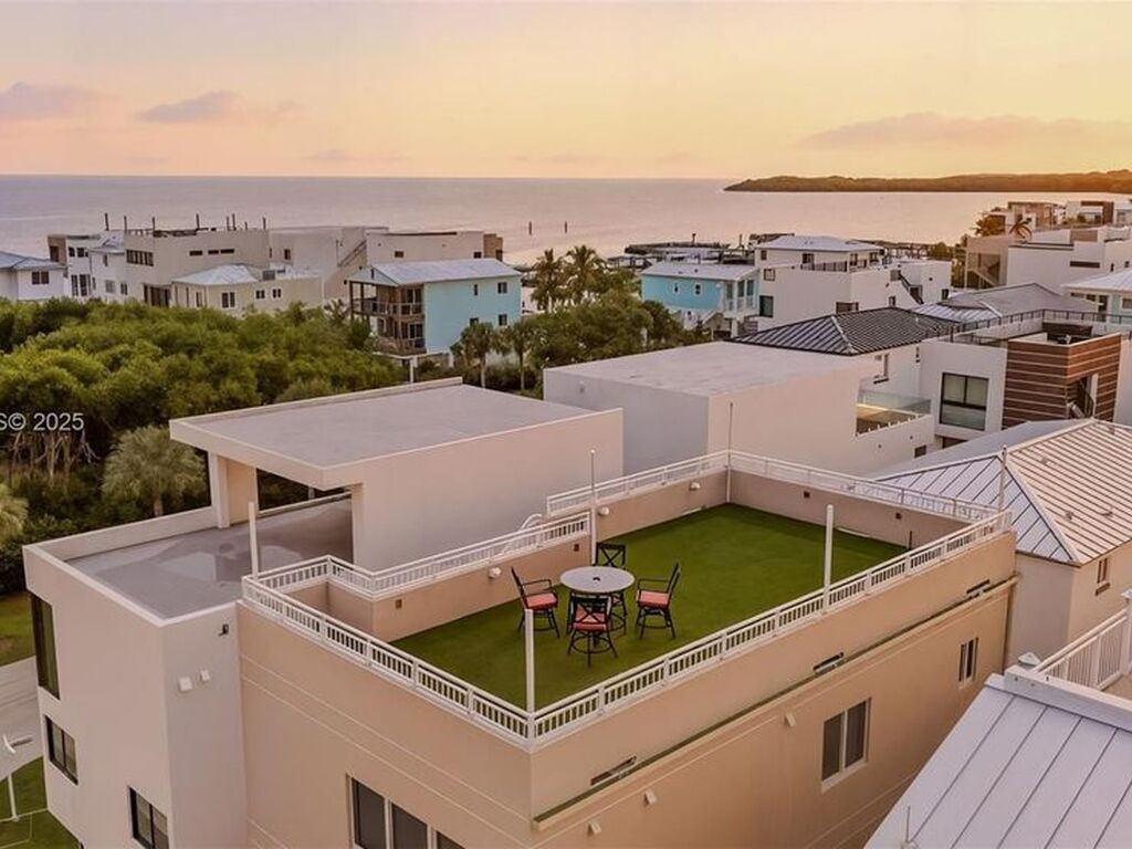 Maison de luxe à vendre à Key Largo, 1 111 637 €, Photo 1