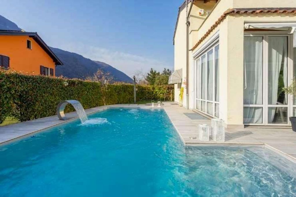 Luxury House for sale in Riva San Vitale, 1 698 417 €, Photo 2