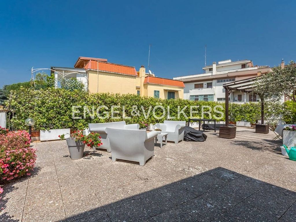 Luxury Apartment for sale in Rome, 1 040 000 €, Photo 7