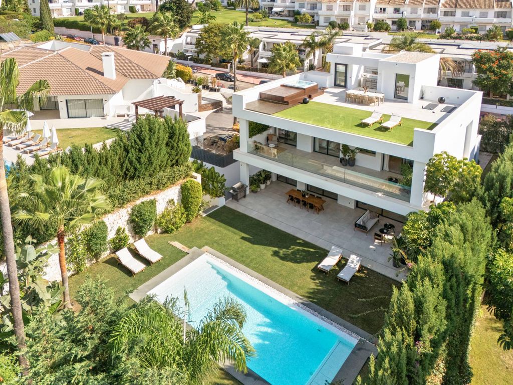 Maison de luxe à vendre à Nueva Andalucia, 4 895 000 €, Photo 1