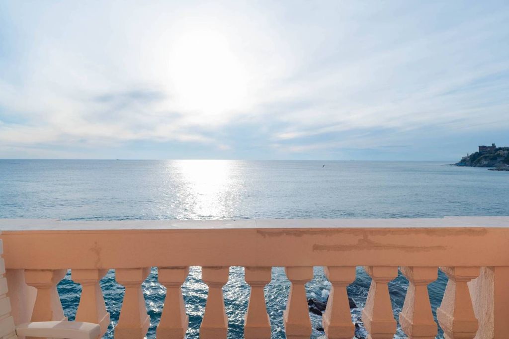 Luxury Apartment for sale in Genoa, 980 000 €, Photo 1