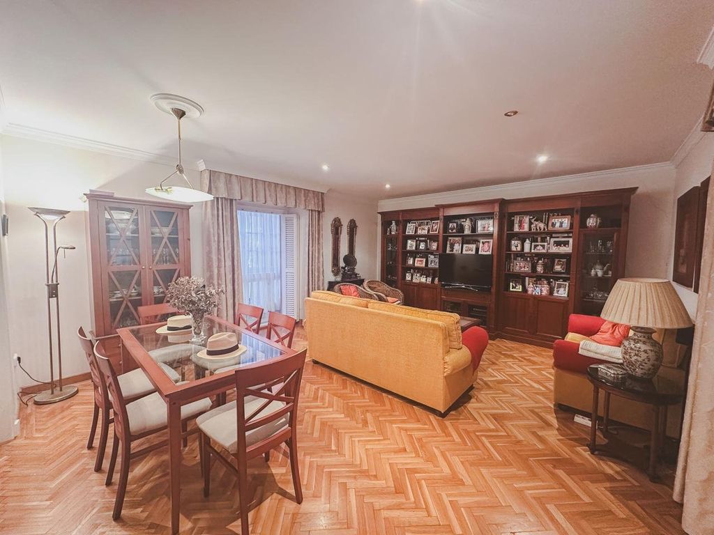 Appartement de luxe à vendre à Cadiz, 570 000 €, Photo 5