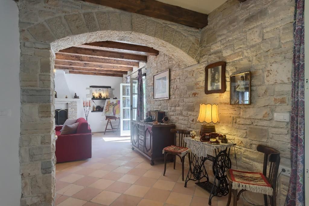 Maison de luxe à vendre à Tinjan, 950 000 €, Photo 5