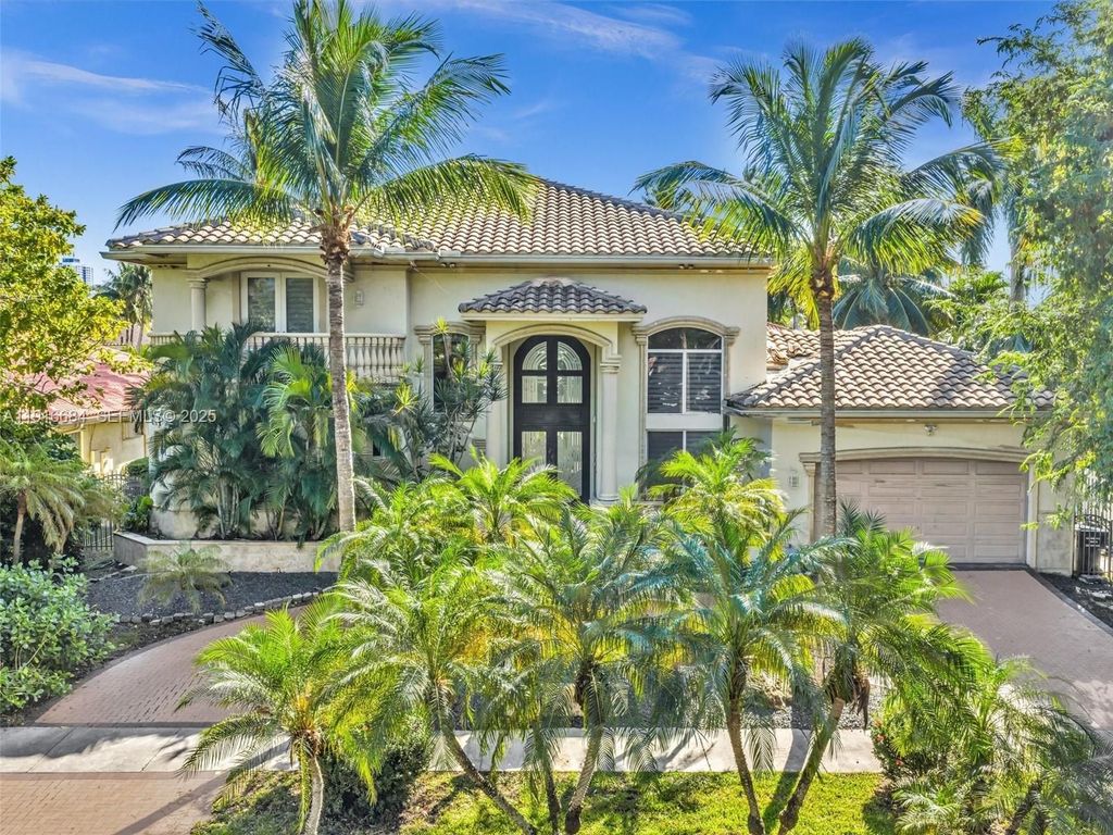 Luxury House for sale in Hollywood, 3 239 242 €, Photo 1