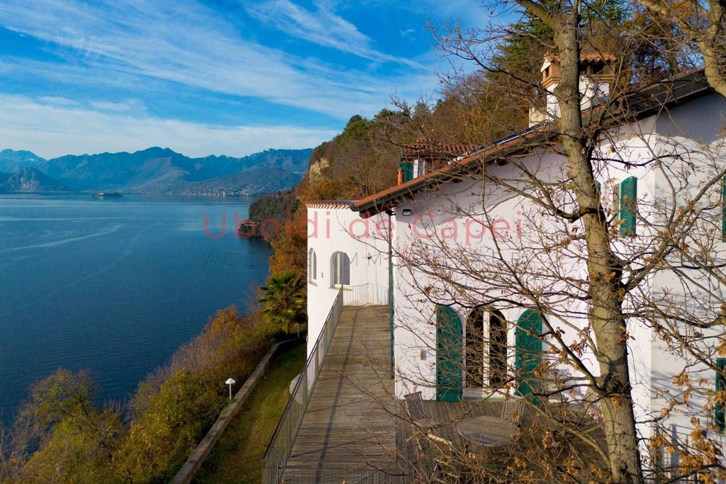 Luxury House for sale in Leggiuno, 4 200 000 €, Photo 1