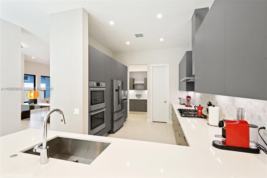 Luxury House for sale in Hollywood, 1 350 898 €, Photo 6