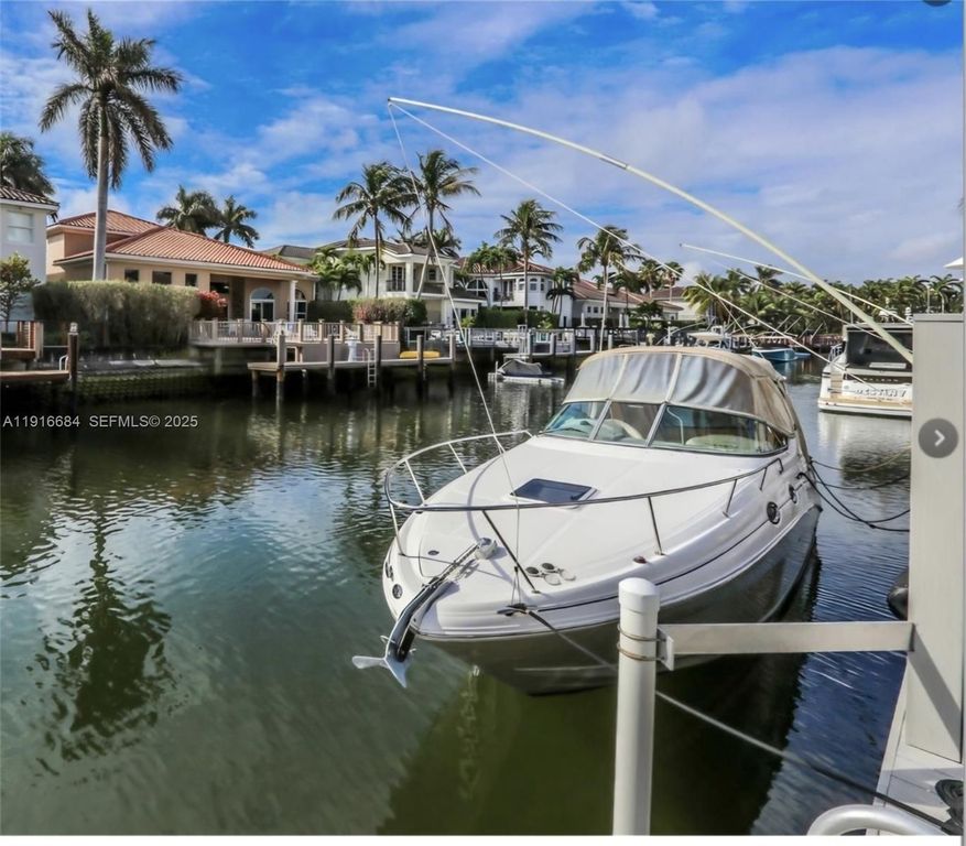 Luxury House for sale in Hollywood, 3 239 242 €, Photo 7