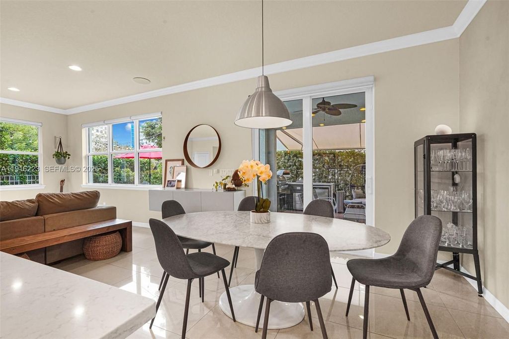 Luxury House for sale in Hollywood, 639 226 €, Photo 7