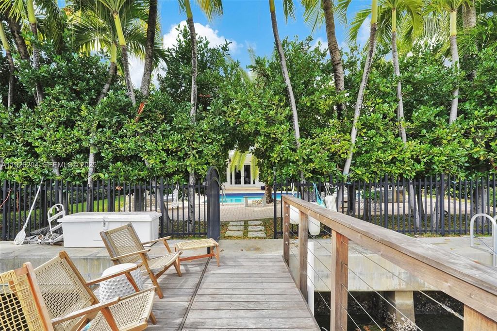 Luxury House for sale in Bay Harbor Islands, 5 751 580 €, Photo 4