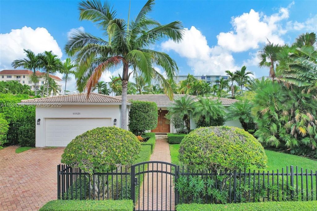 Luxury House for sale in Bay Harbor Islands, 5 751 580 €, Photo 6