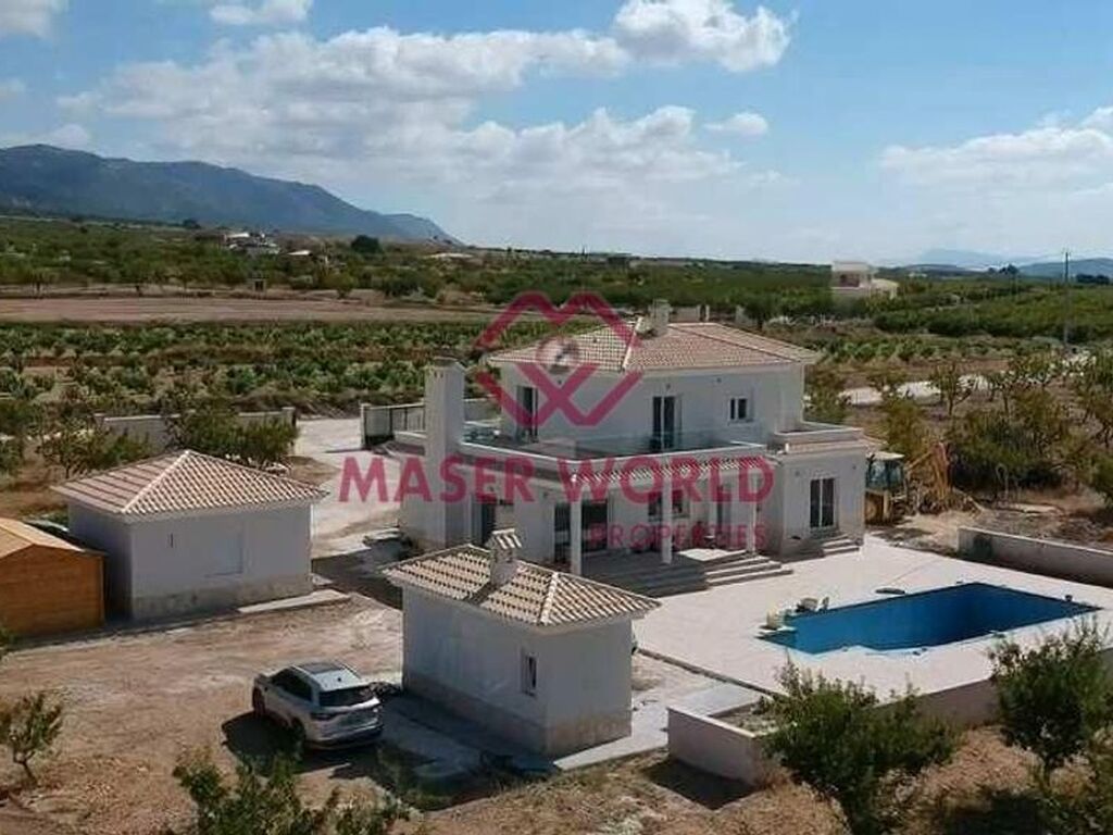 Luxury House for sale in Pinoso, 491 000 €, Photo 2