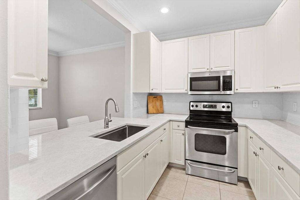 Luxury House for sale in Jupiter, 477 991 €, Photo 1