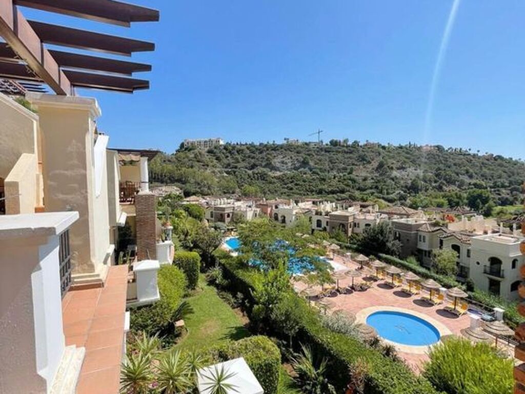Luxury Apartment for sale in Marbella, 500 000 €, Photo 1