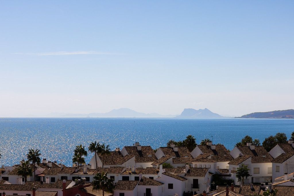 Appartement de luxe à vendre à Estepona, 719 000 €, Photo 2