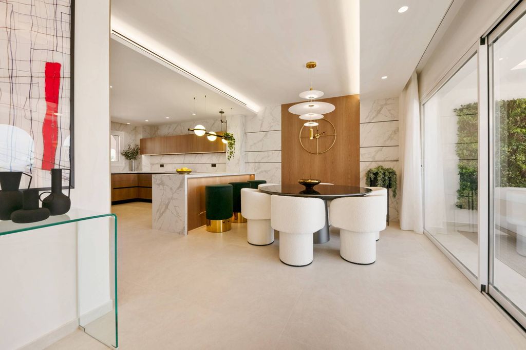 Luxury Apartment for sale in Marbella, 2 380 000 €, Photo 7