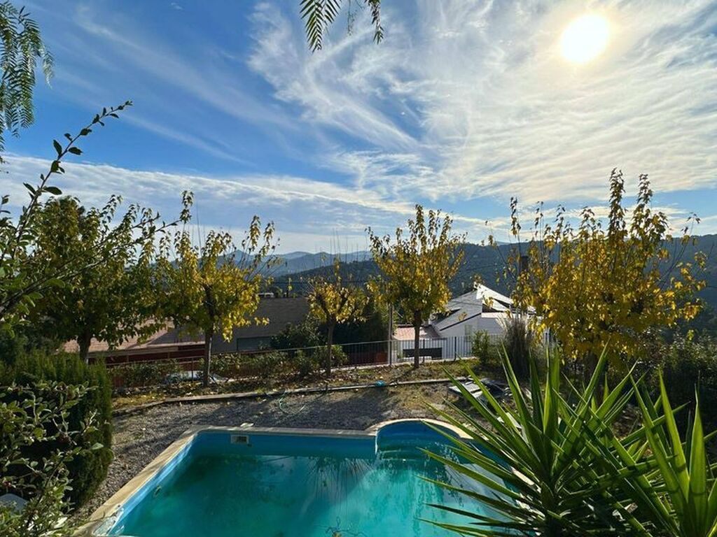Luxury House for sale in Pallejà, 550 000 €, Photo 1