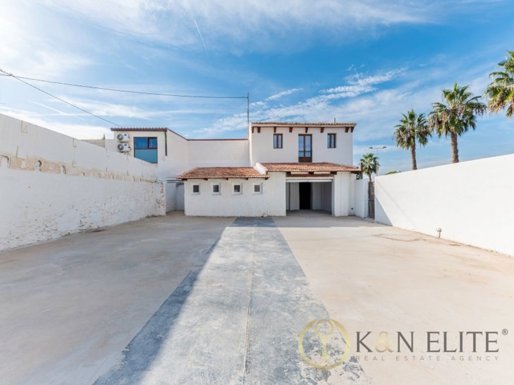 Maison de luxe à vendre à Alicante, 595 000 €, Photo 7