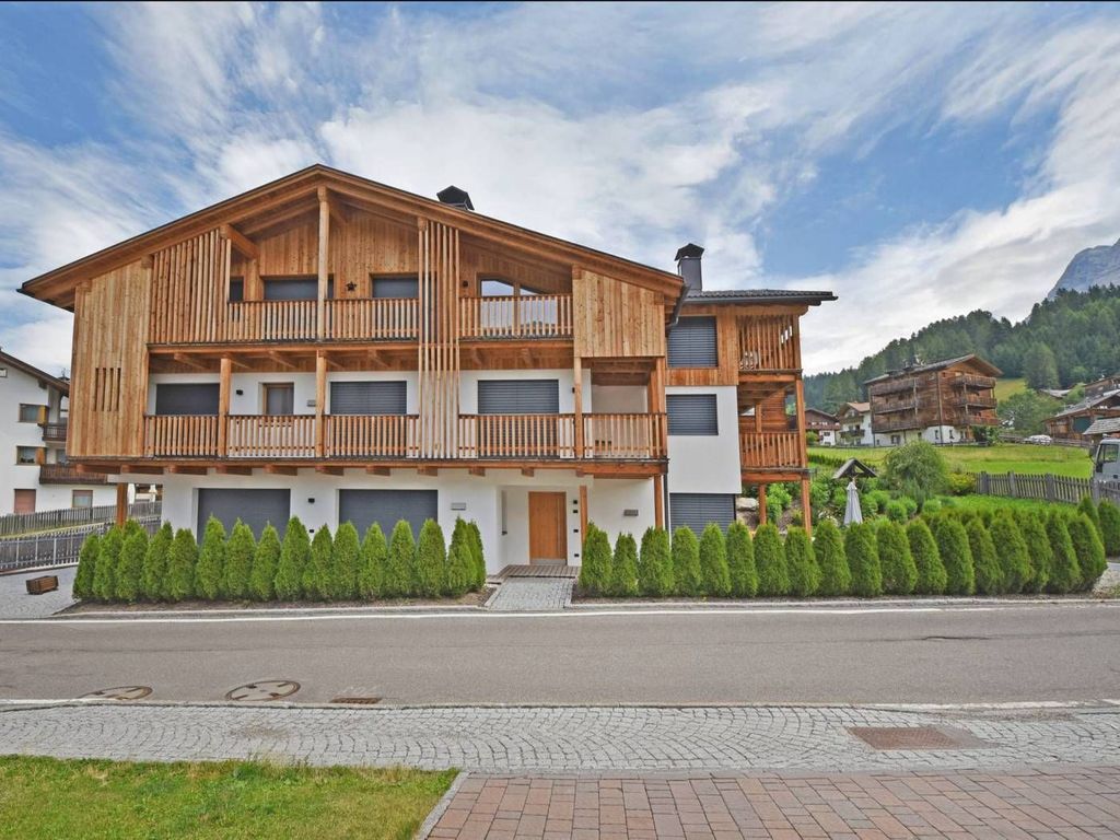 Luxury Apartment for sale in Badia, 1 500 000 €, Photo 2