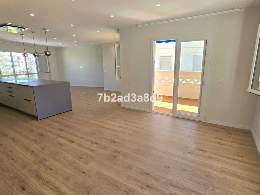 Luxury Apartment for sale in San Pedro de Alcántara, 1 200 000 €, Photo 2