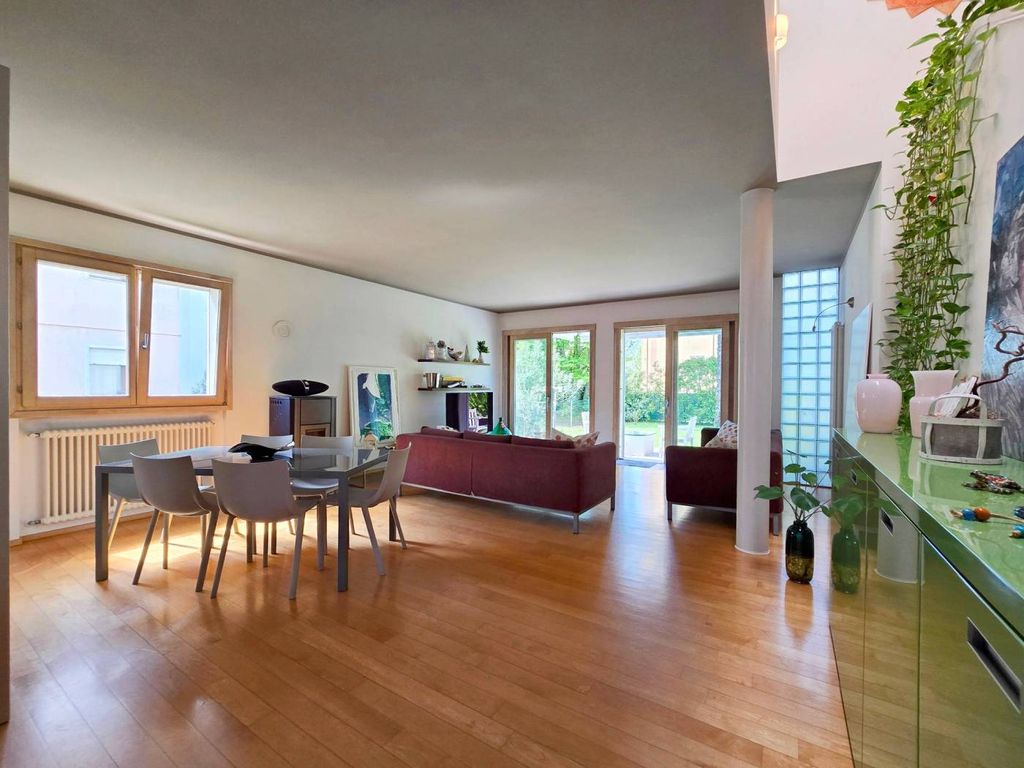 Luxury House for sale in Treviso, 780 000 €, Photo 3