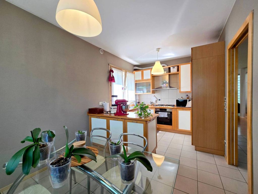 Luxury House for sale in Treviso, 780 000 €, Photo 7