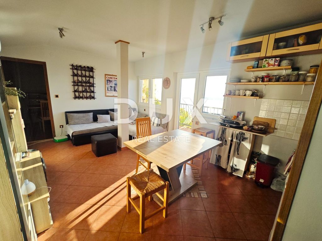 Maison de luxe à vendre à Crikvenica, 450 000 €, Photo 6