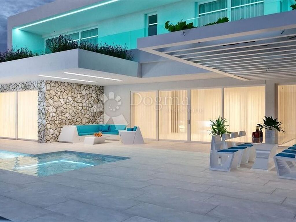 Maison de luxe à vendre à Porec, 1 500 000 €, Photo 4