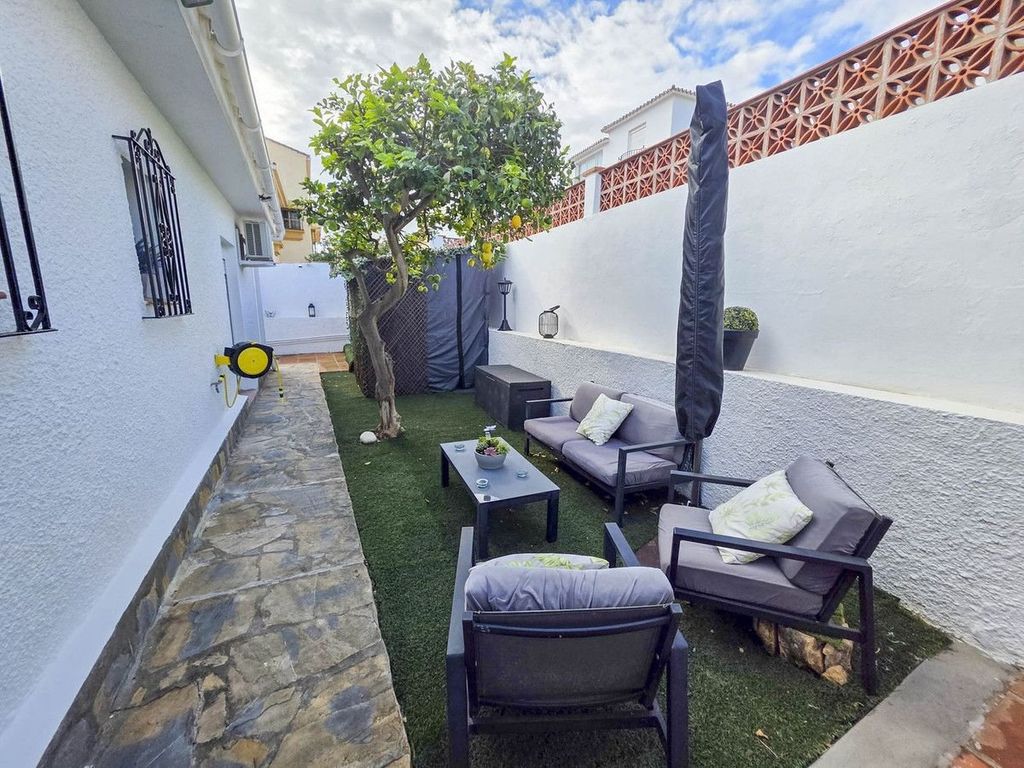 Luxury House for sale in Manilva, 860 000 €, Photo 3