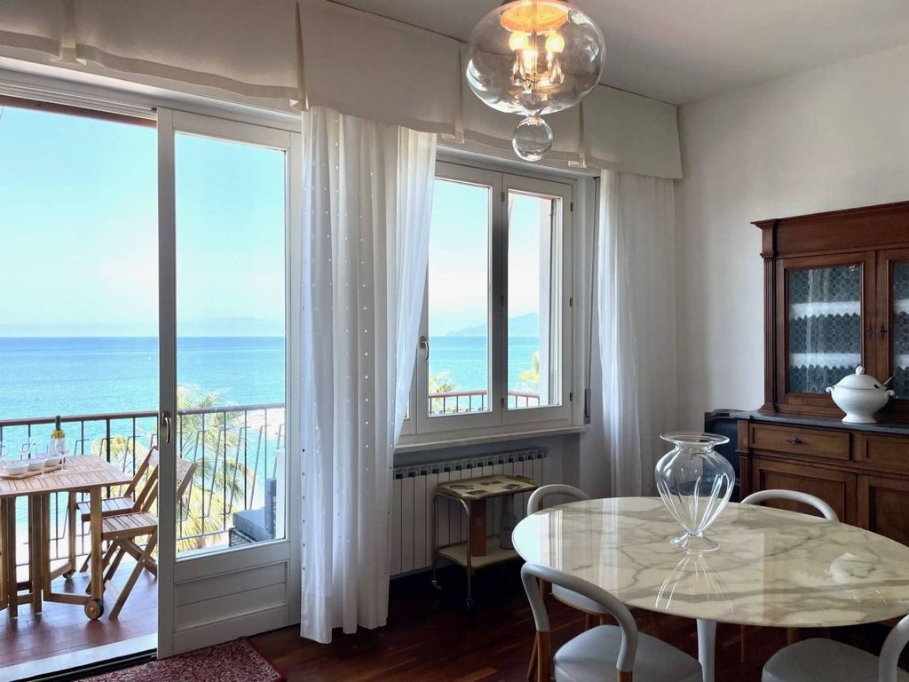 Luxury Apartment for sale in Sestri Levante, 1 350 000 €, Photo 4
