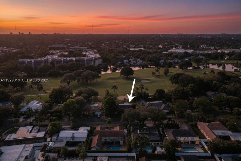 Luxury House for sale in Hollywood, 1 661 987 €, Photo 2