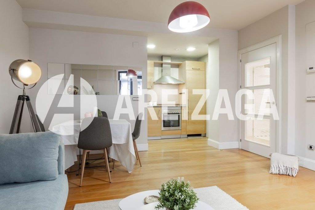 Luxury Apartment for sale in Donostia / San Sebastián, 685 000 €, Photo 6