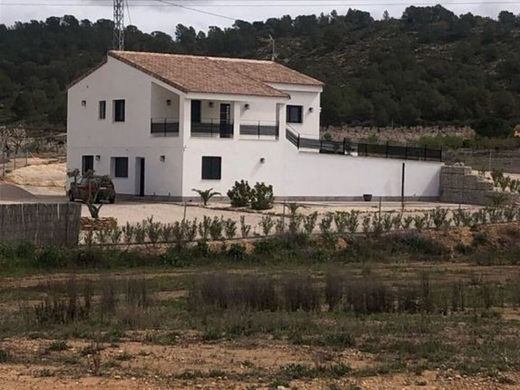 Luxury House for sale in Pinoso, 409 995 €, Photo 1