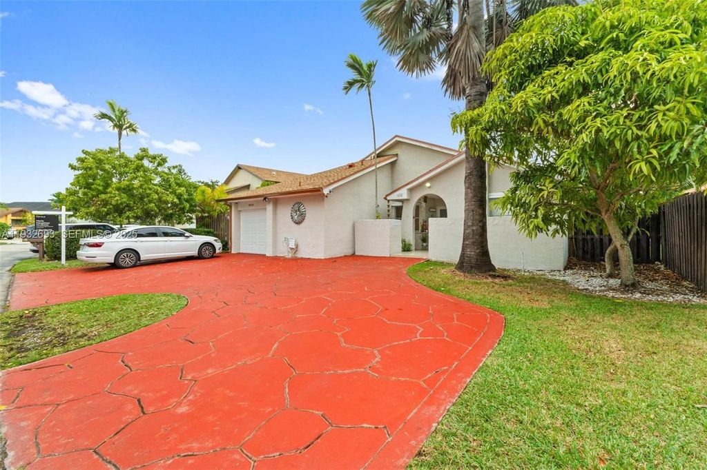 Luxury House for sale in Miami Terrace Mobile Home, 511 381 €, Photo 1