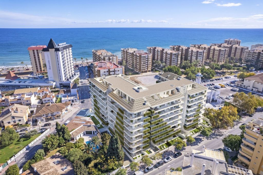 Luxury Apartment for sale in Fuengirola, 757 000 €, Photo 2