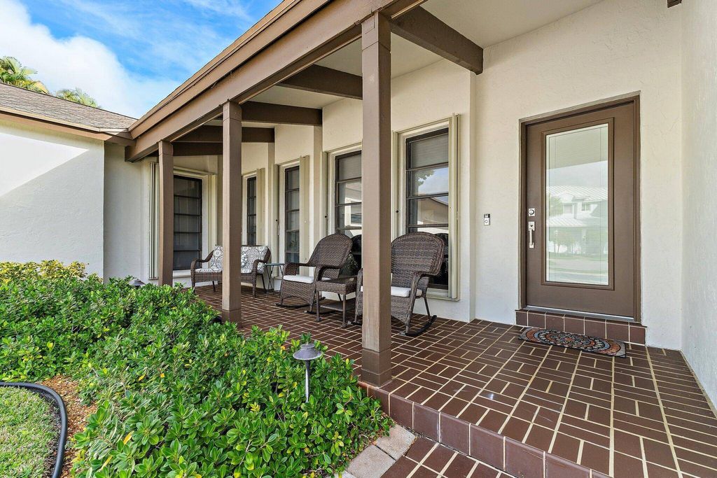 Luxury House for sale in Tequesta, 1 019 999 €, Photo 2