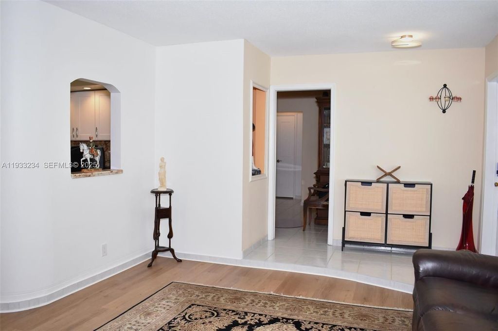 Luxury House for sale in Hollywood, 592 349 €, Photo 7