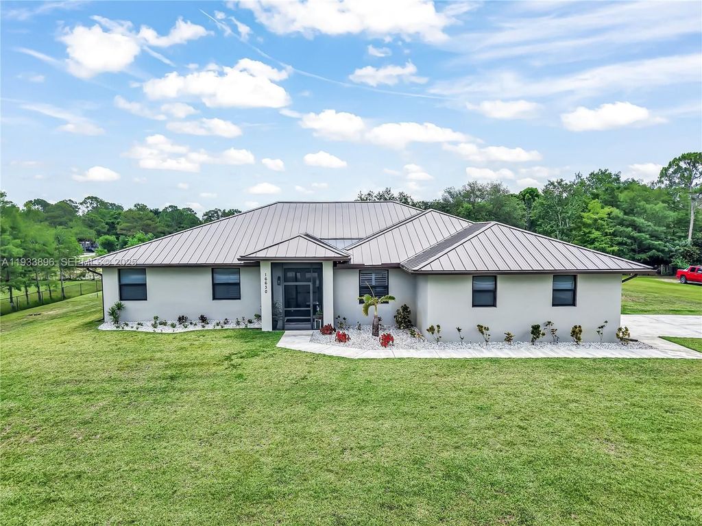 Luxury House for sale in Jupiter, 1 109 618 €, Photo 2